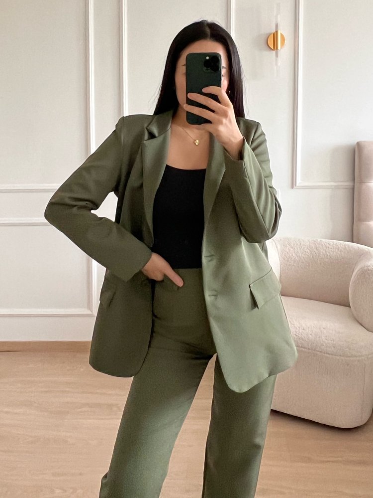 Yris Loose Fit Blazer / Army Green