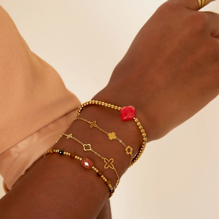 Gold Dainty Triple Flowers Bracelet