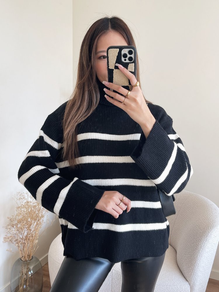 Solis Striped Sweater / Black