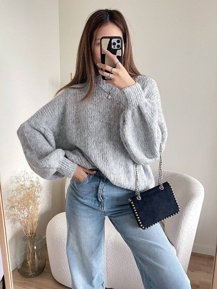 Caro Oversized Knit Sweater / Light Grey