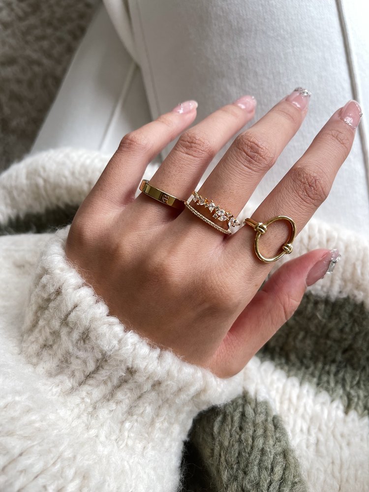 Gold Open Oval Ring