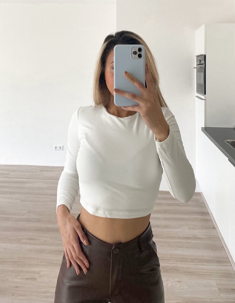 Shae Basic Long Sleeve Top / White