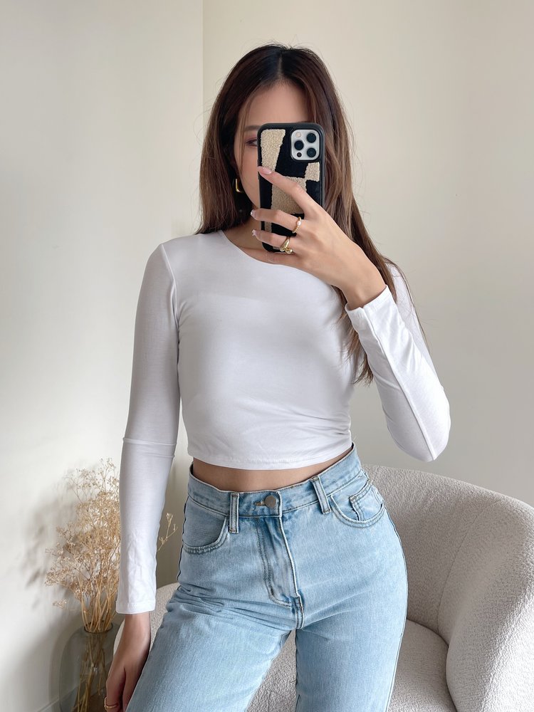 Shae Basic Long Sleeve Top / White