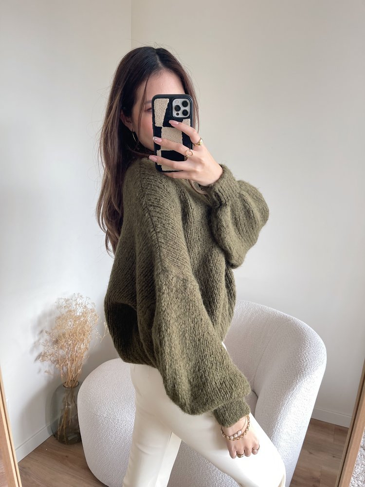 Caro Oversized Knit Sweater / Dark Olive