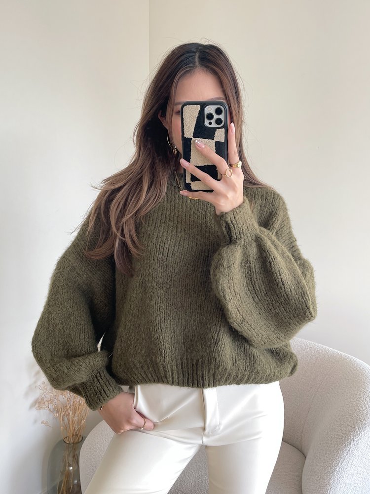Caro Oversized Knit Sweater / Dark Olive