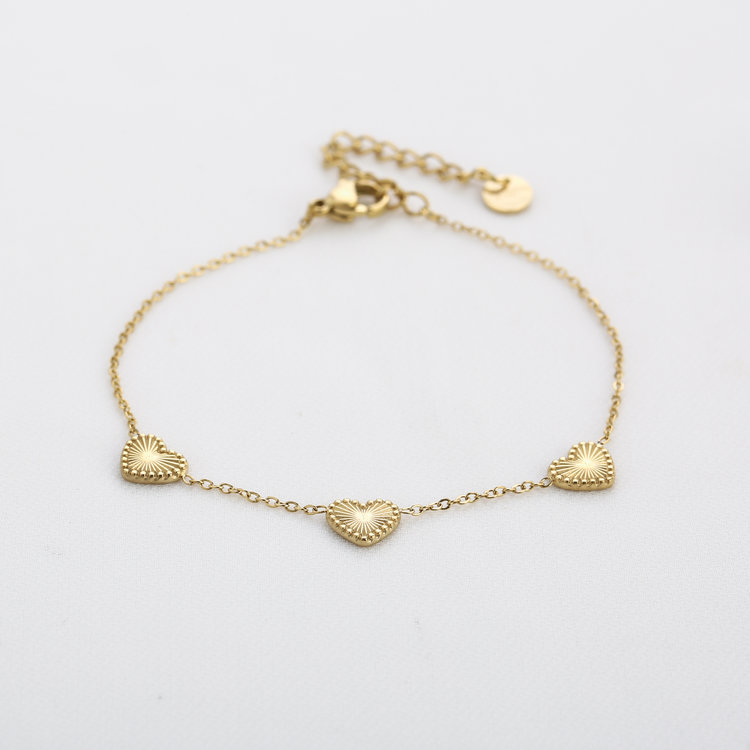 Gold Textured Heart Bracelet
