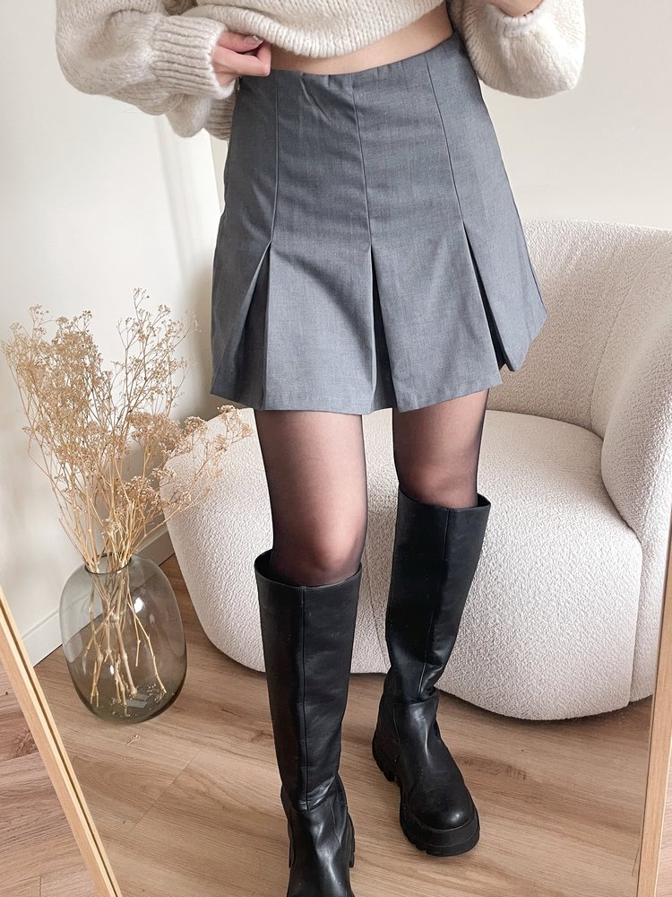 Seika Pleated Skirt / Grey