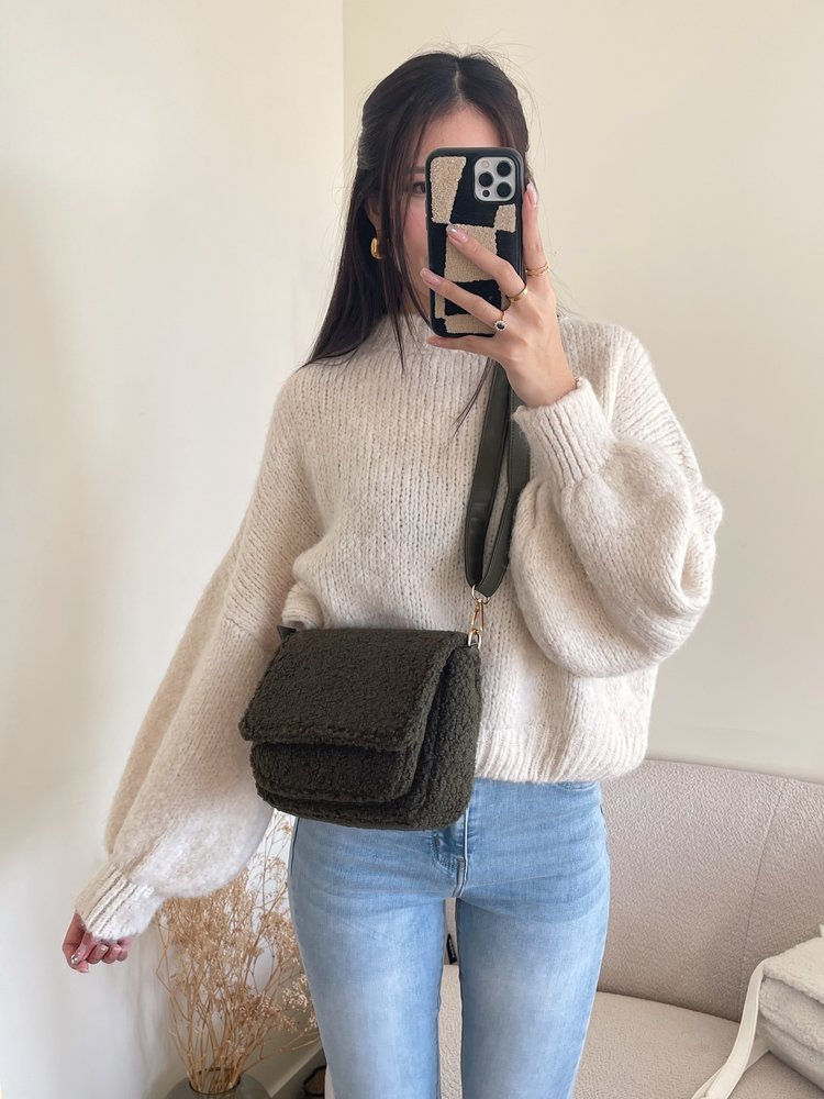 Miyo Teddy Crossbody Bag / Army Green