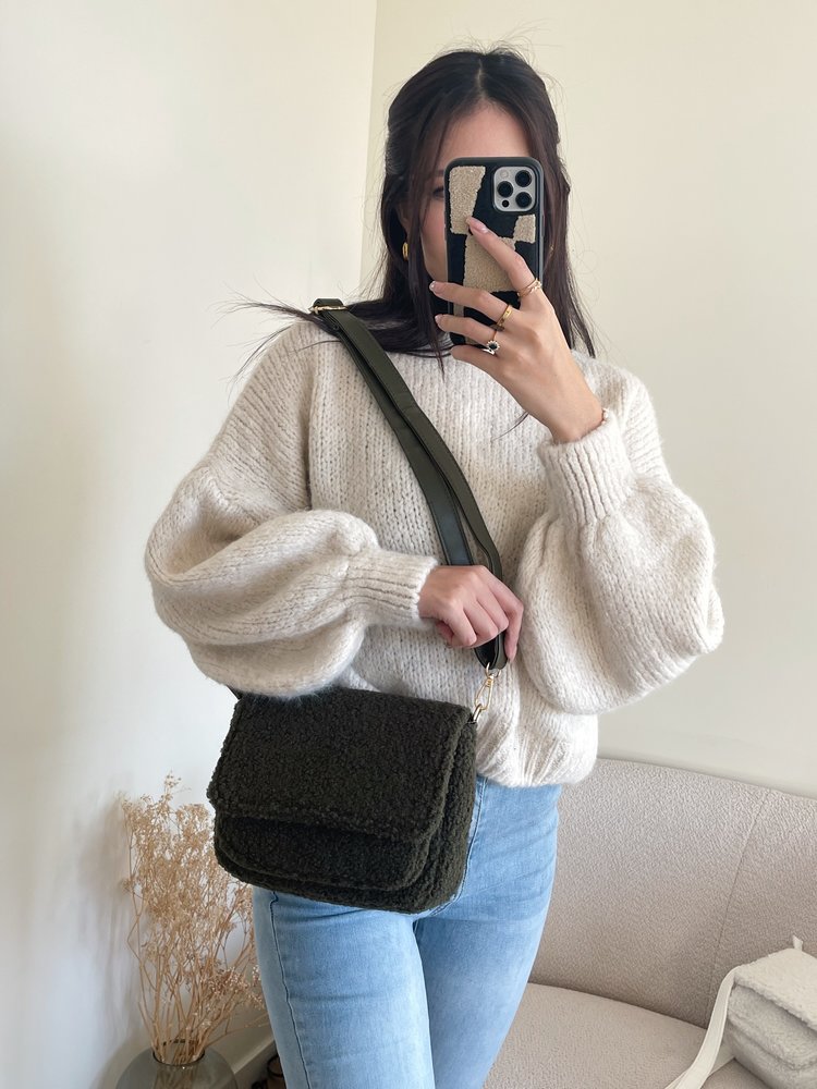 Miyo Teddy Crossbody Bag / Army Green