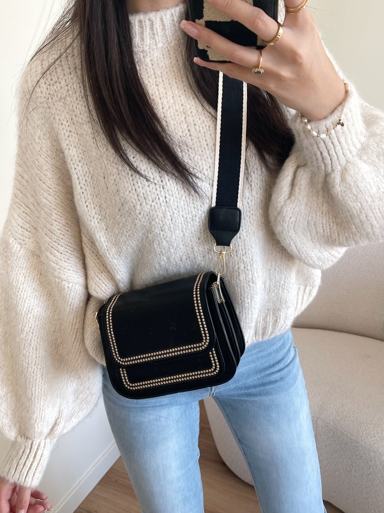 Gisa Stitched Crossbody Bag / Black