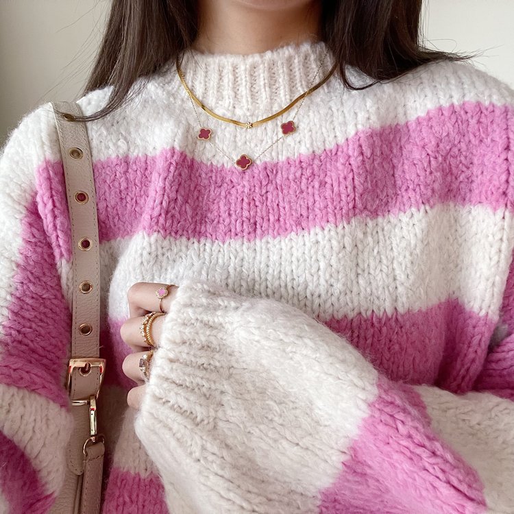 Gold Lucky Clover Necklace / Fuchsia