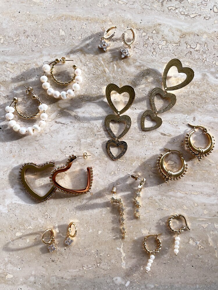 Gold Sparkling Clover Earrings / White