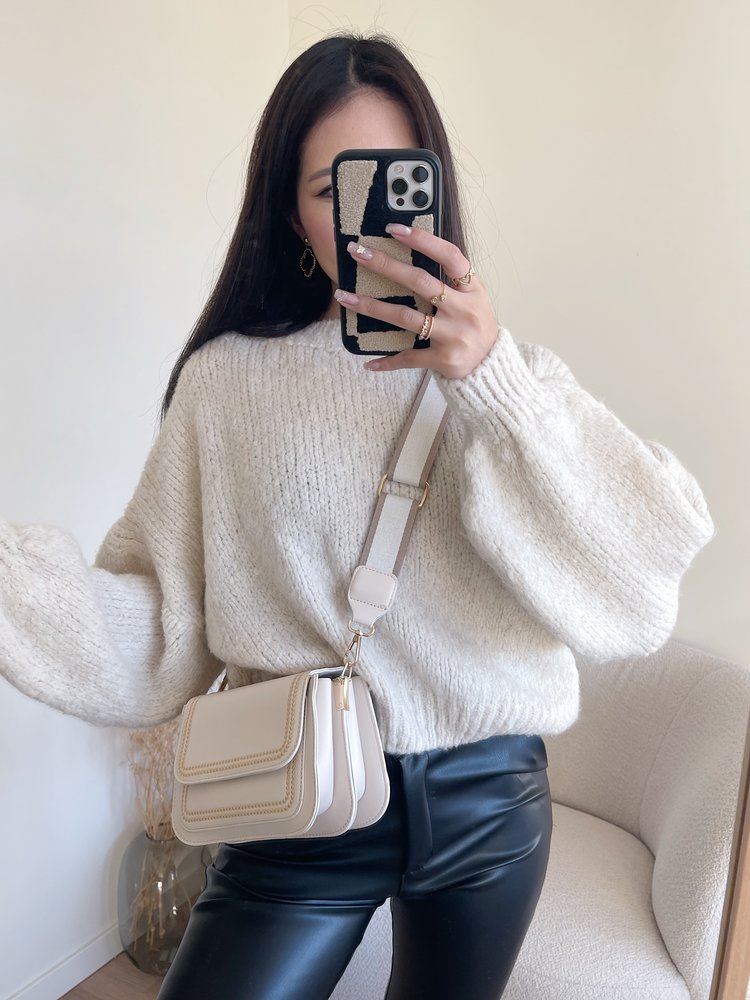 Gisa Stitched Crossbody Bag / Beige