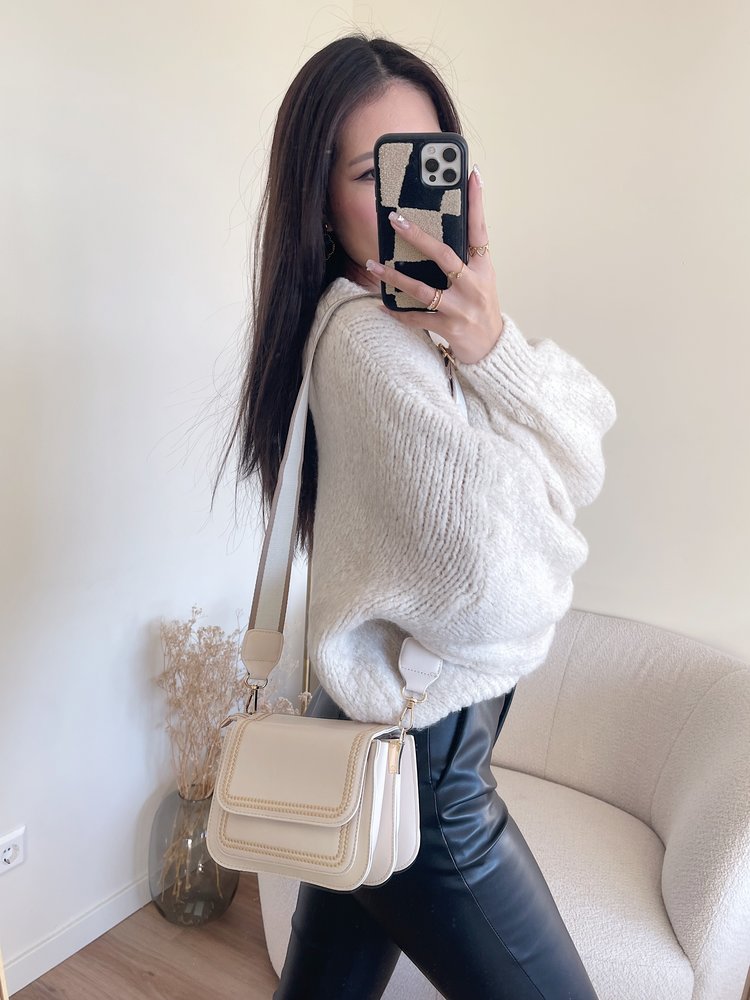 Gisa Stitched Crossbody Bag / Beige