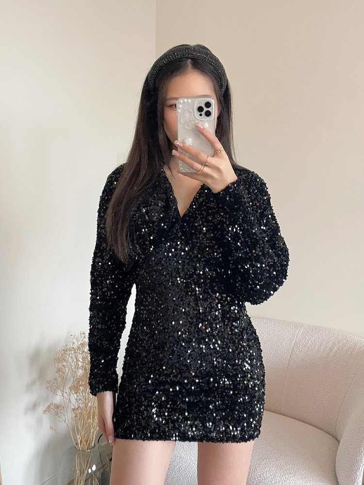 Jade Sequin Dress / Black