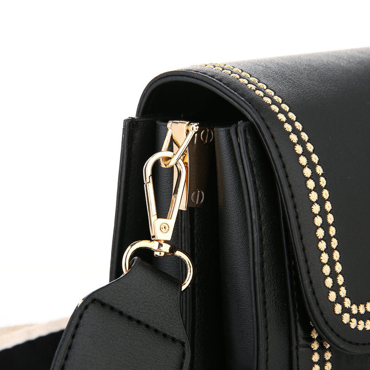 Inaya Stitched Crossbody Bag / Black