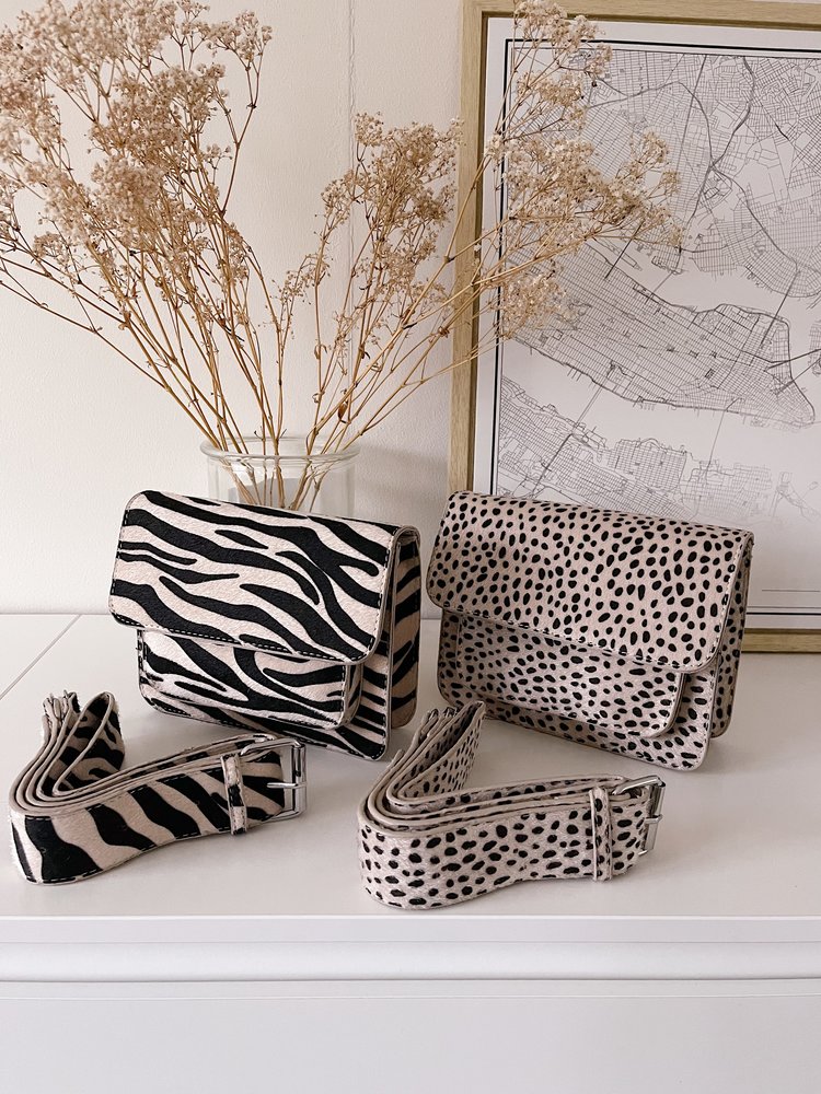 Shima Zebra Crossbody Bag / Beige