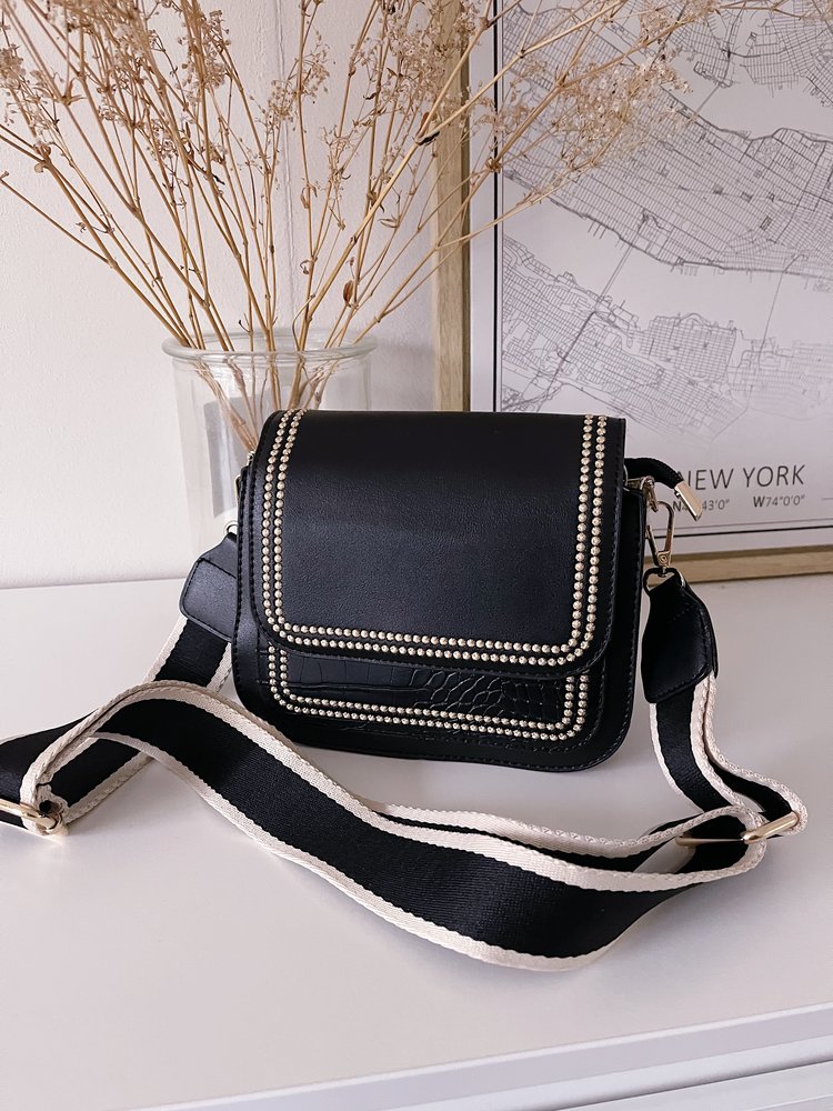 Inaya Stitched Crossbody Bag / Black