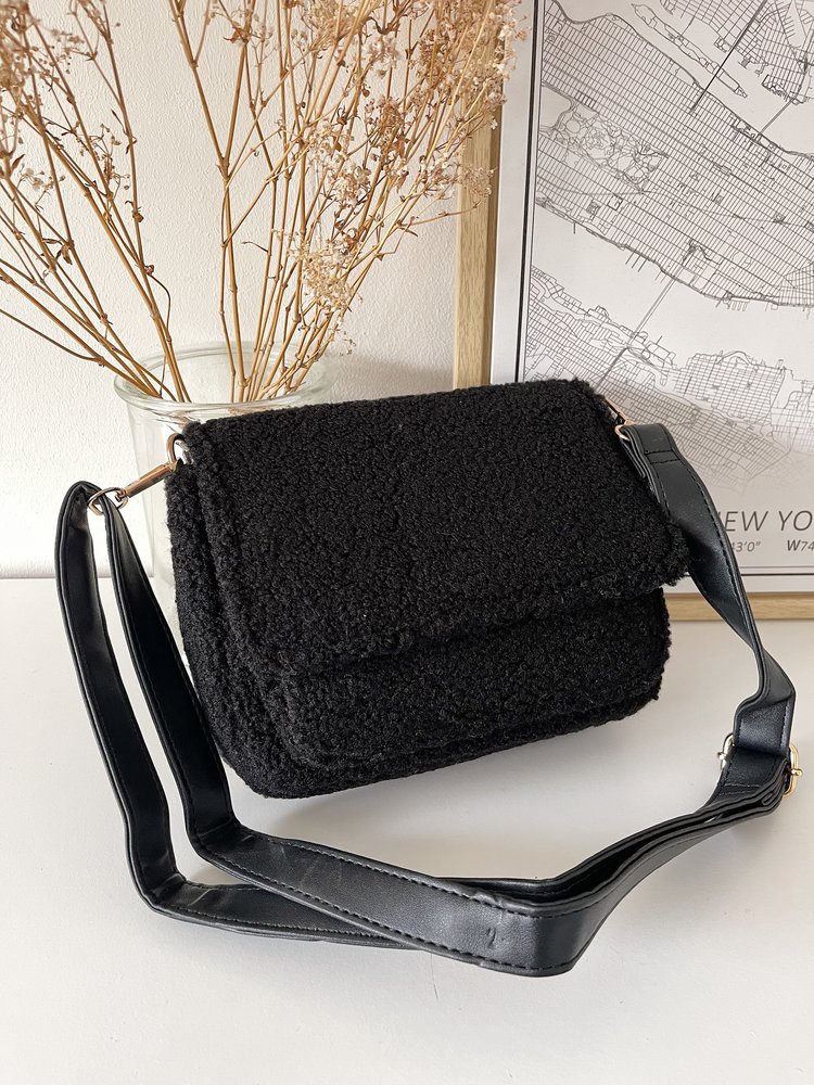 Miyo Teddy Crossbody Bag / Black