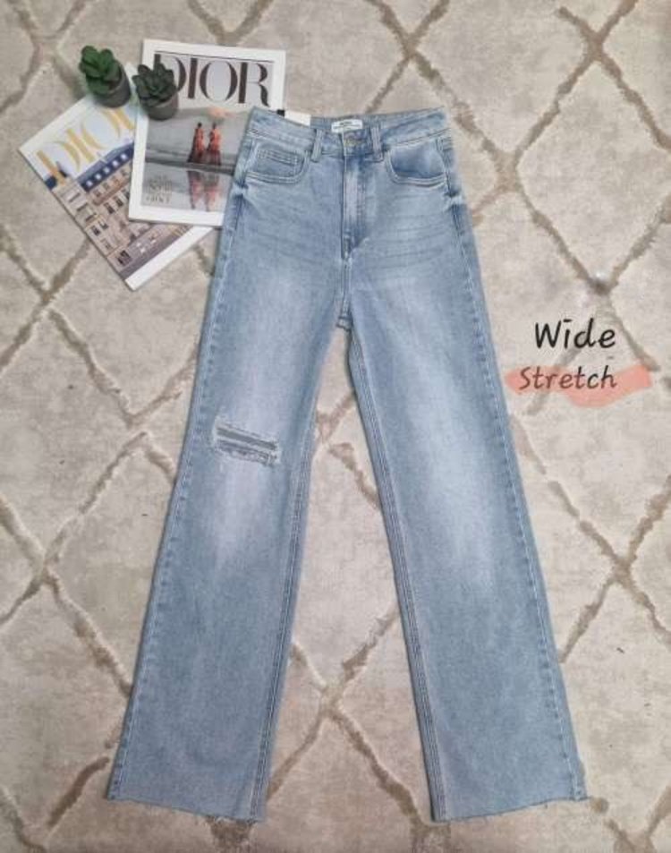 Rika Wide Leg Ripped Jeans / Blue