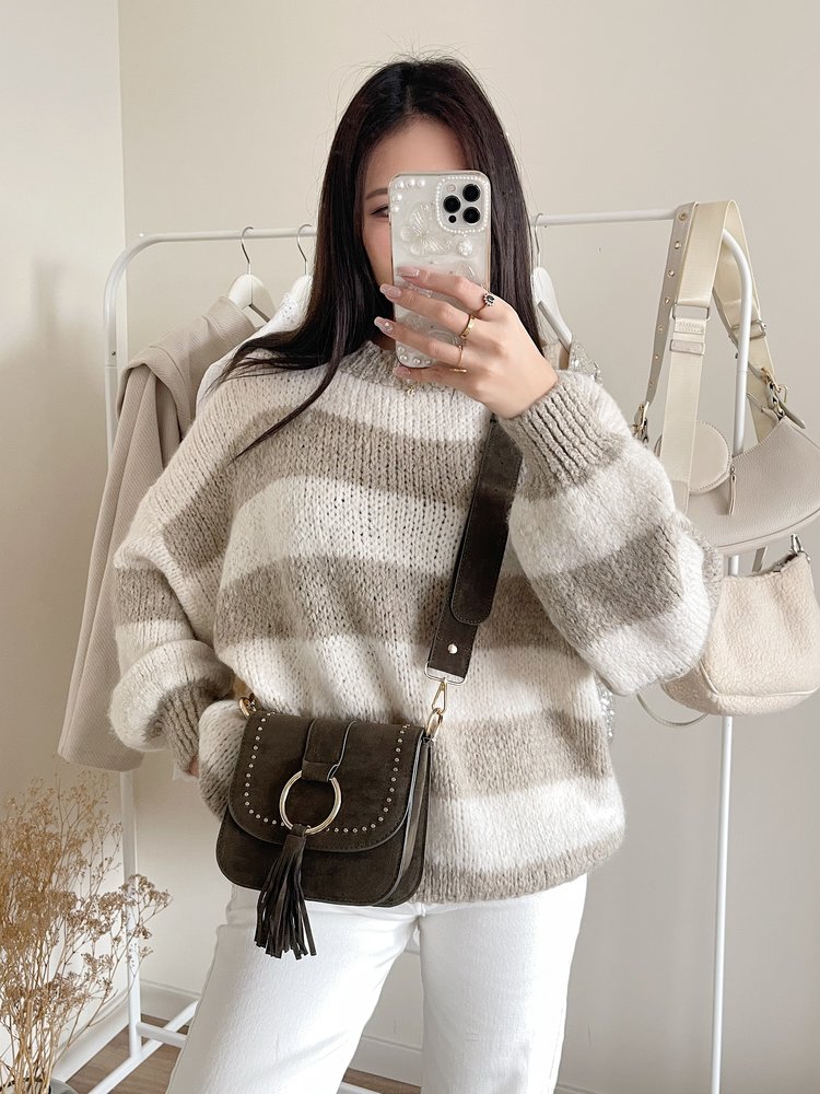 Talisa Studs Crossbody Bag / Olive Green