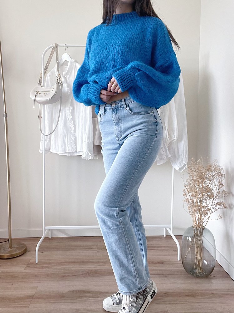 Yara Straight Leg Jeans / Blue