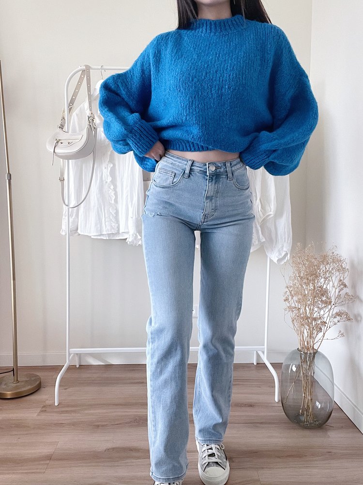 Yara Straight Leg Jeans / Blue