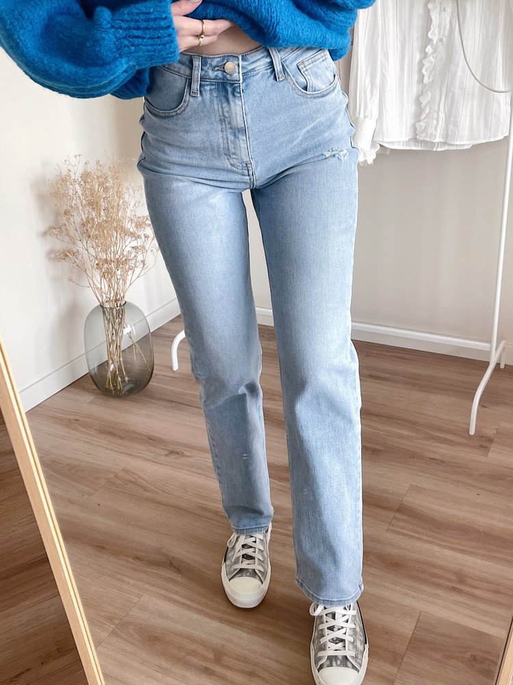 Yara Straight Leg Jeans / Blue