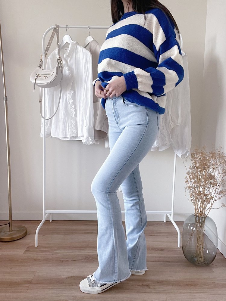 Fiene Basic Flared Jeans / Blue