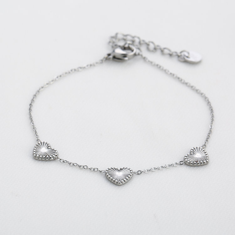 Silver Textured Heart Bracelet