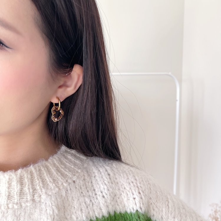 Gold Falling Heart Beads Earrings / Beige