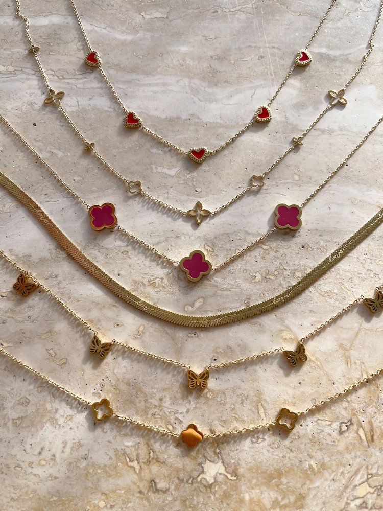 Silver Vintage Heart Necklace / Red