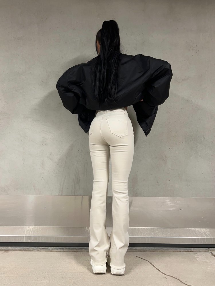 Renee Basic Flared Jeans / Beige