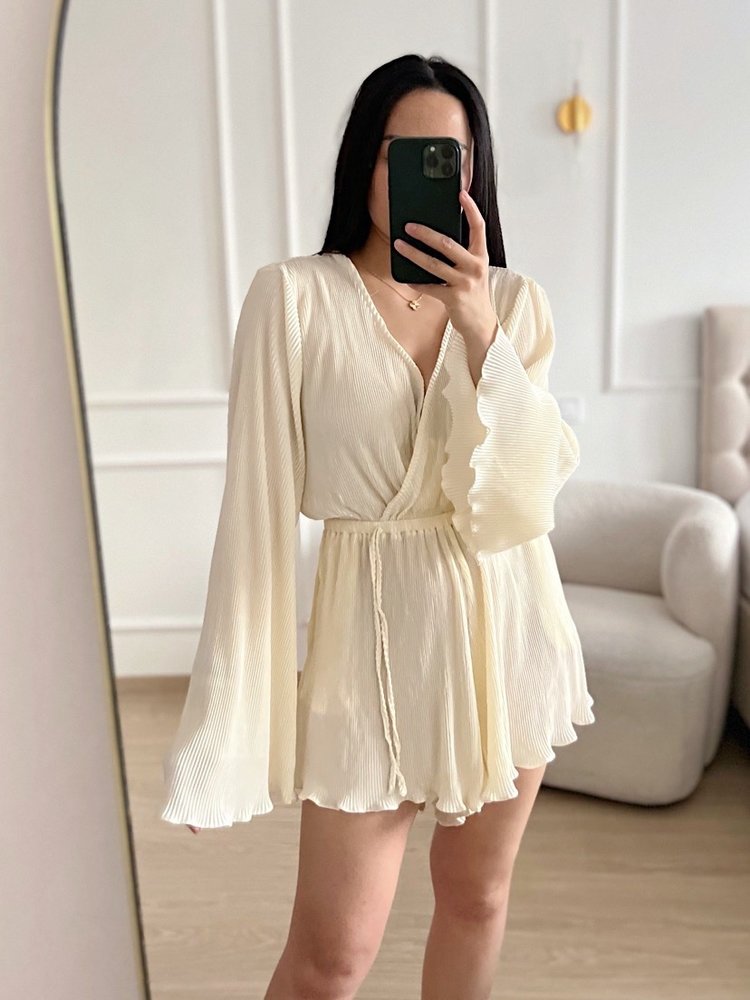 Isaura Pleated Playsuit / Cream