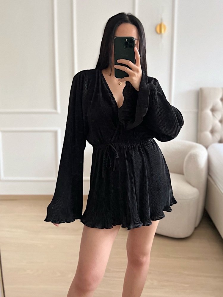 Isaura Pleated Playsuit / Black