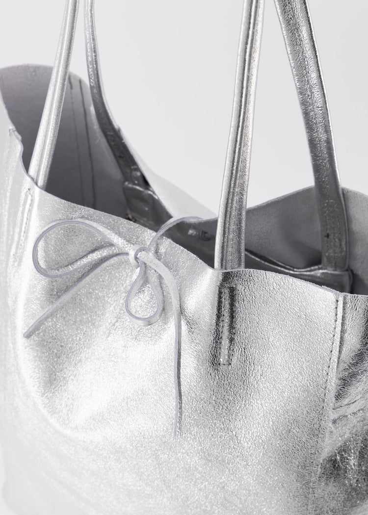 Franka Shopper Shoulder Bag / Metallic Silver