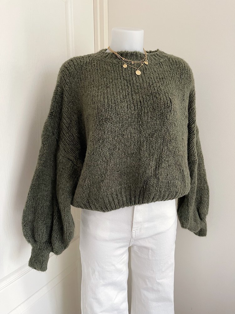 Caro Oversized Knit Sweater / Army Green