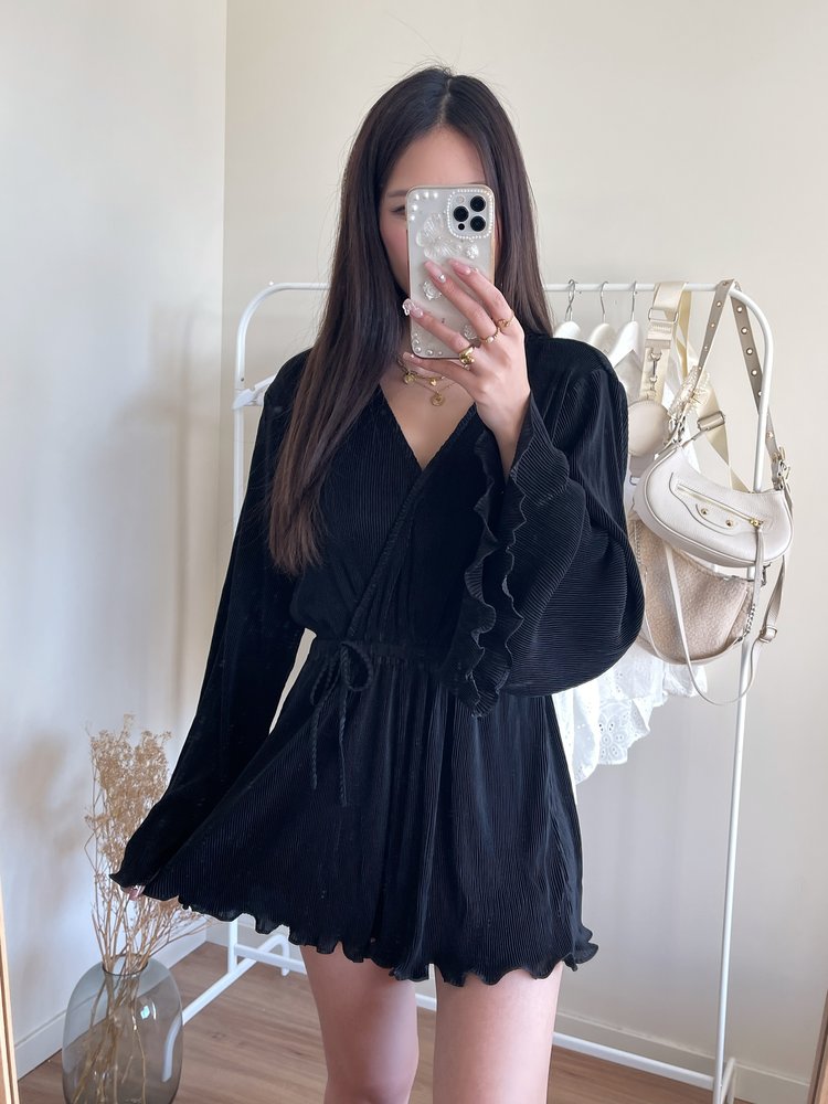 Isaura Pleated Playsuit / Black