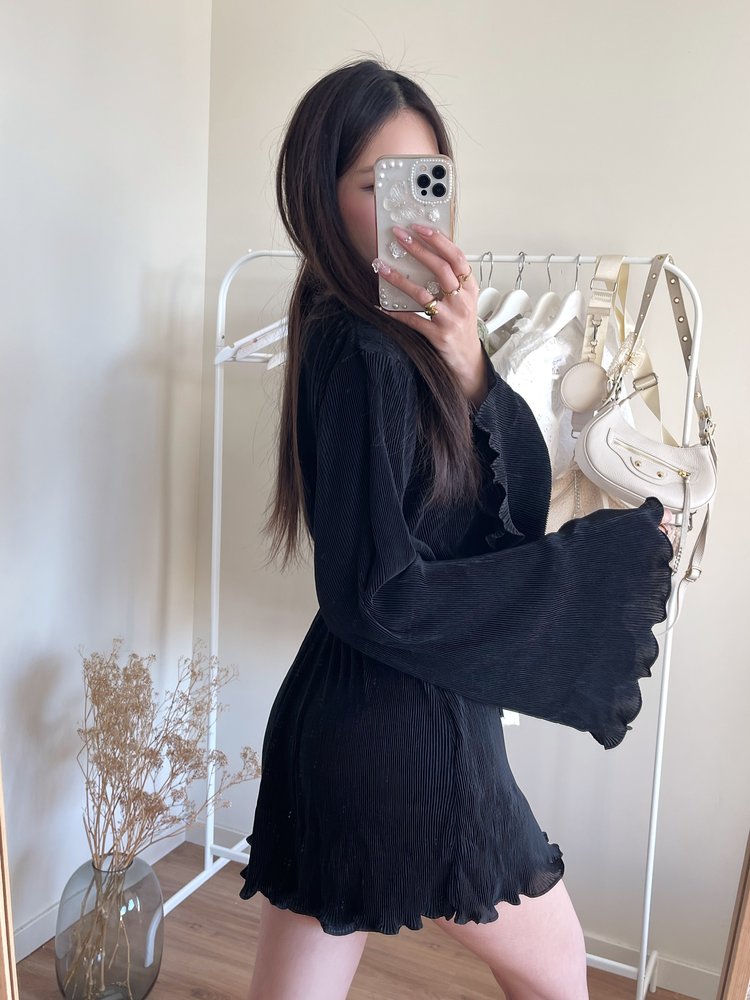 Isaura Pleated Playsuit / Black