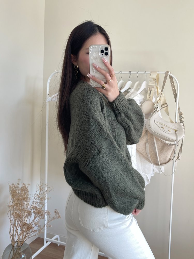 Caro Oversized Knit Sweater / Army Green
