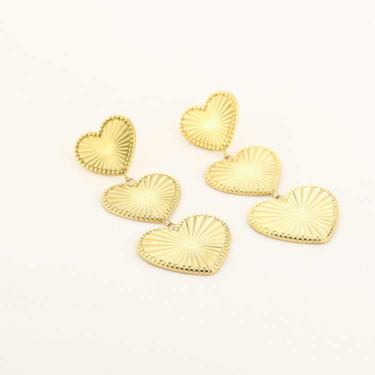 Gold Dashing Textured Heart Earrings