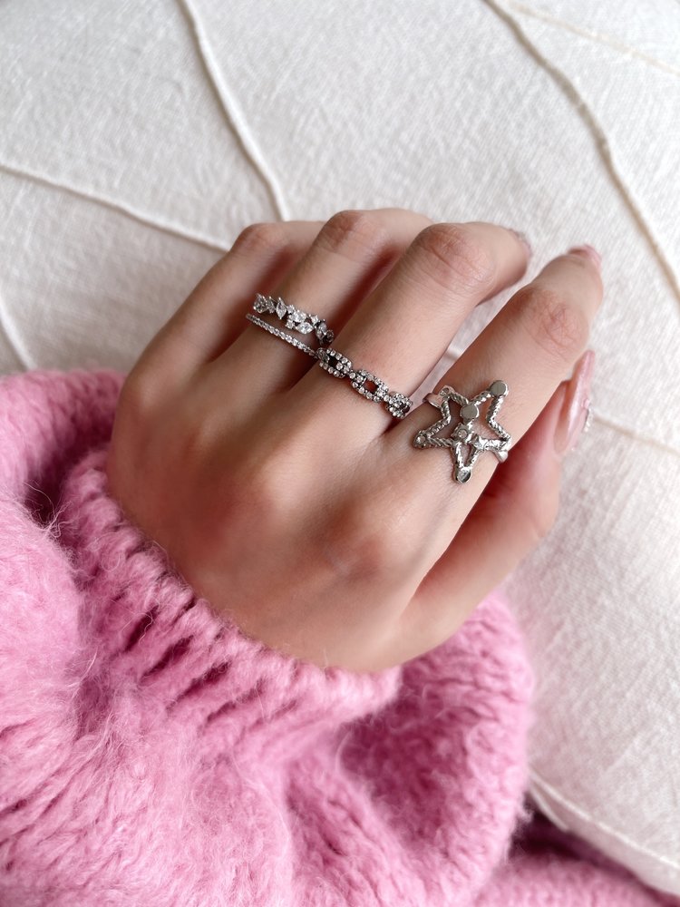 Silver Star Zircon Ring