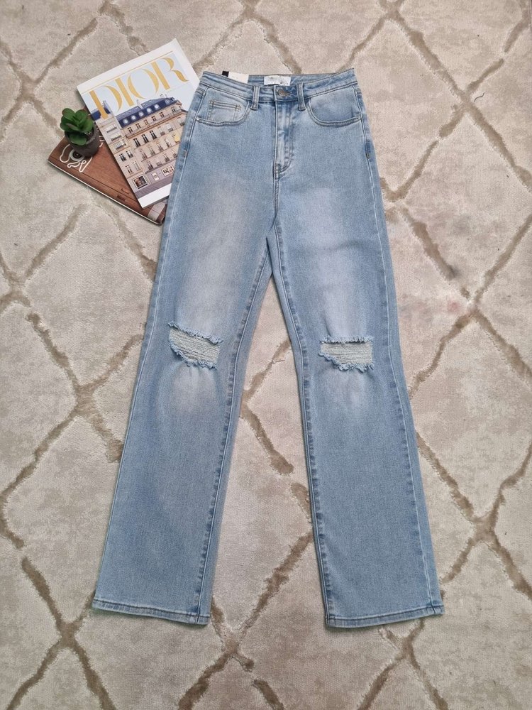 Floor Straight Leg Ripped Jeans / Blue