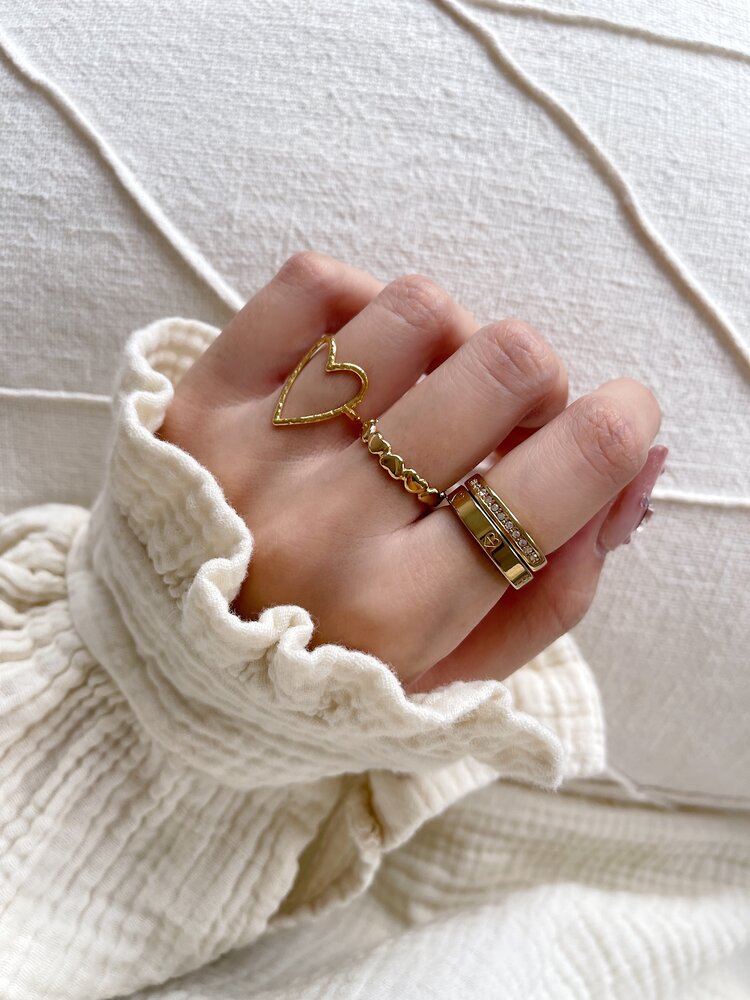 Gold Heart Band Ring