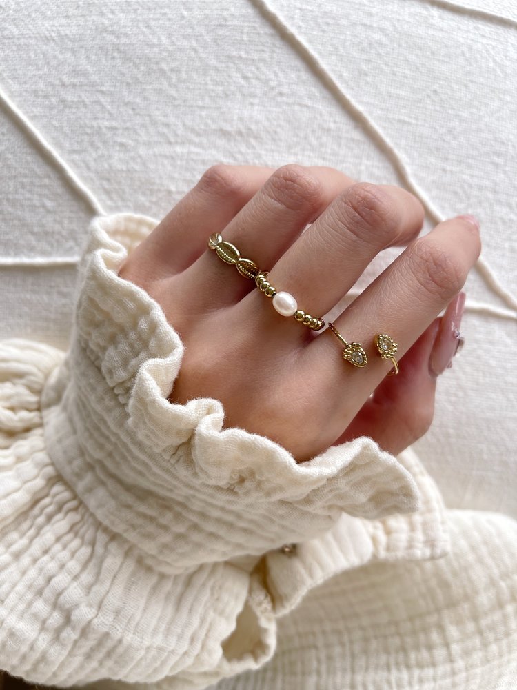 Gold Kauri Shell Ring