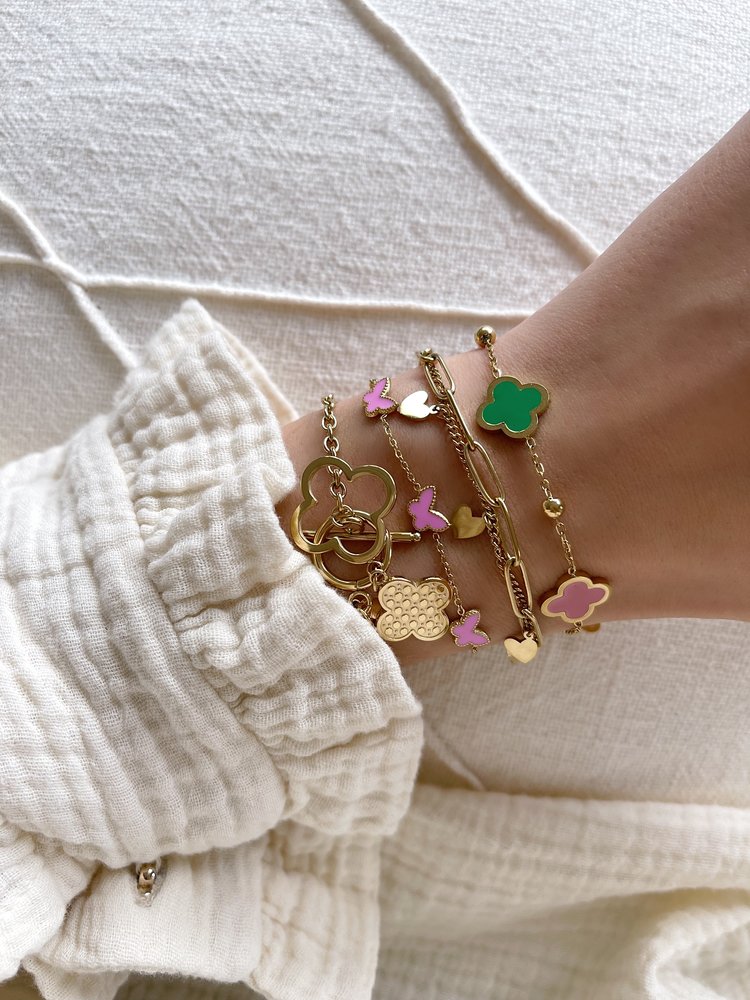 Gold Bold Clover Pin Lock Bracelet