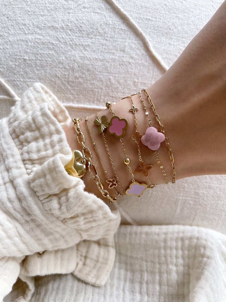 Gold Open Clover Charms Bracelet