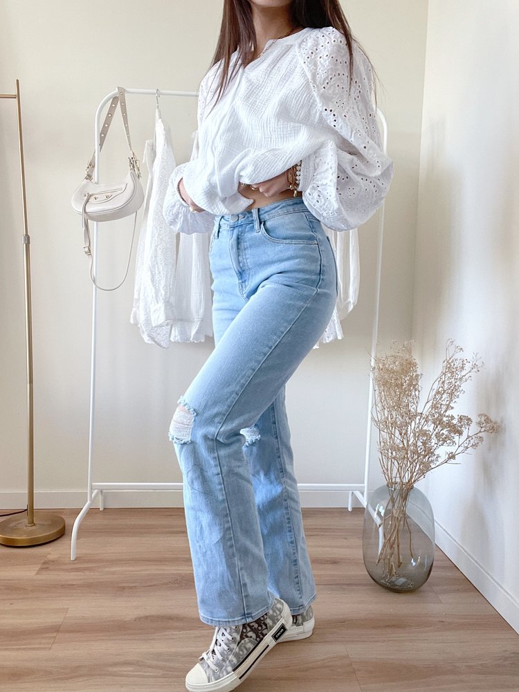 Floor Straight Leg Ripped Jeans / Blue