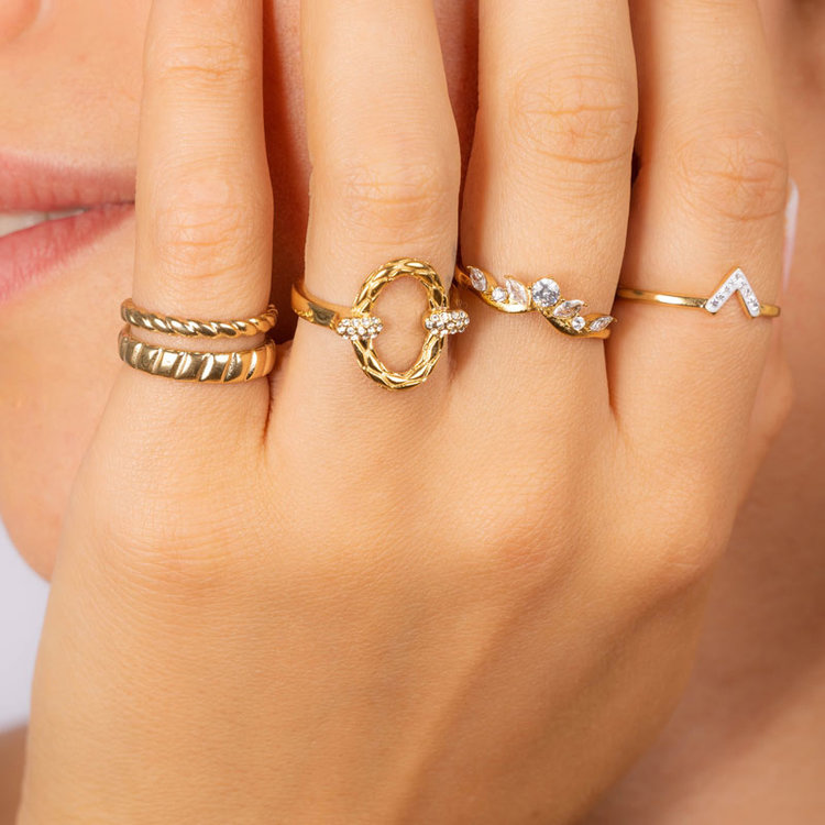 Silver Oval Zircon Ring