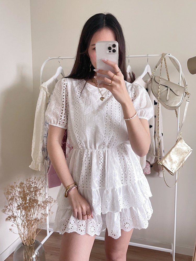 Adora Embroidered Dress / White